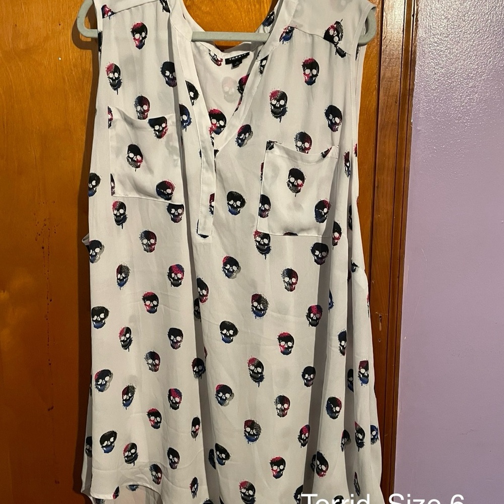 Torrid Skull Sleeveless Blouse